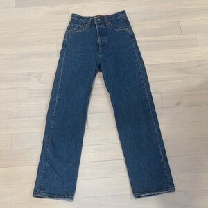 Levi’s Ribcage Straight Ankle Jean, Medium Blue